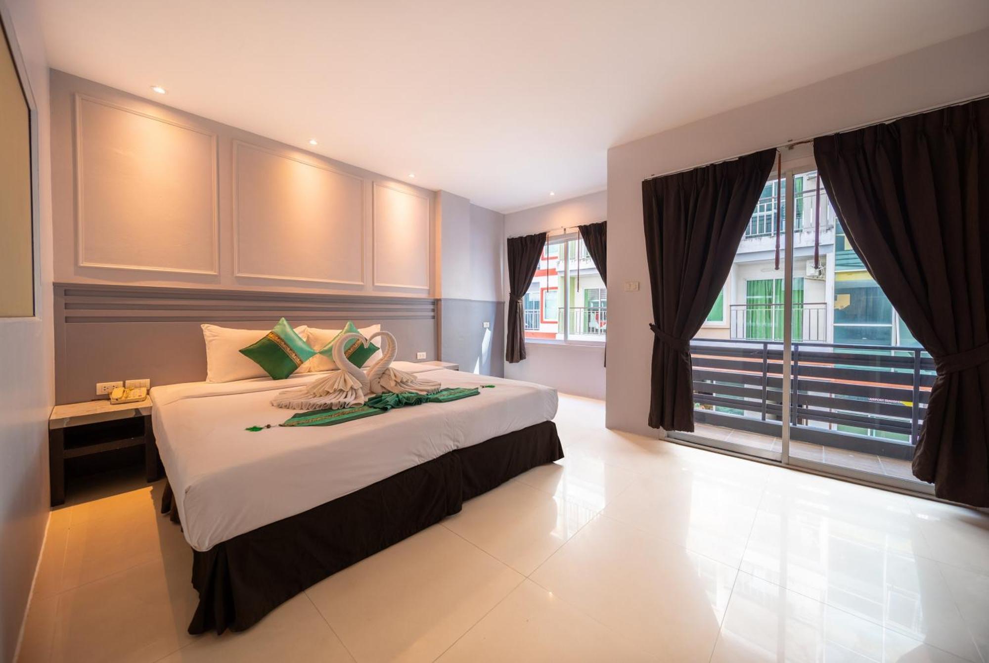 ฝันดี บูทิค โฮเต็ล ป่าตอง Hotel Patong ภายนอก รูปภาพ