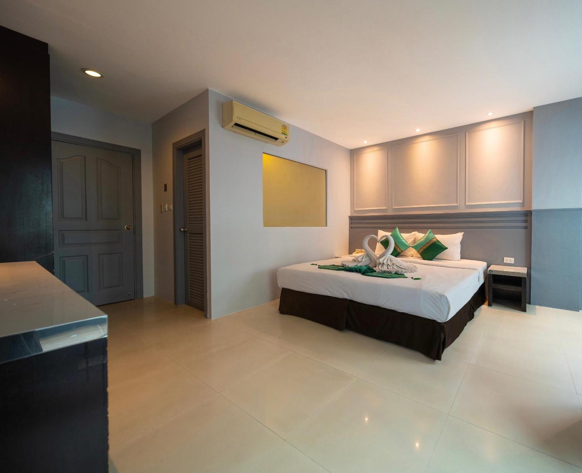 ฝันดี บูทิค โฮเต็ล ป่าตอง Hotel Patong ภายนอก รูปภาพ