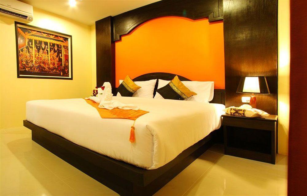 ฝันดี บูทิค โฮเต็ล ป่าตอง Hotel Patong ภายนอก รูปภาพ