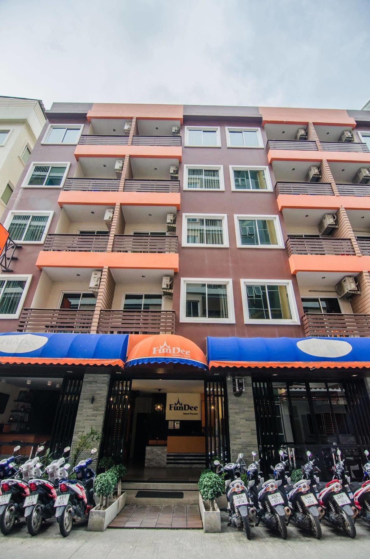ฝันดี บูทิค โฮเต็ล ป่าตอง Hotel Patong ภายนอก รูปภาพ