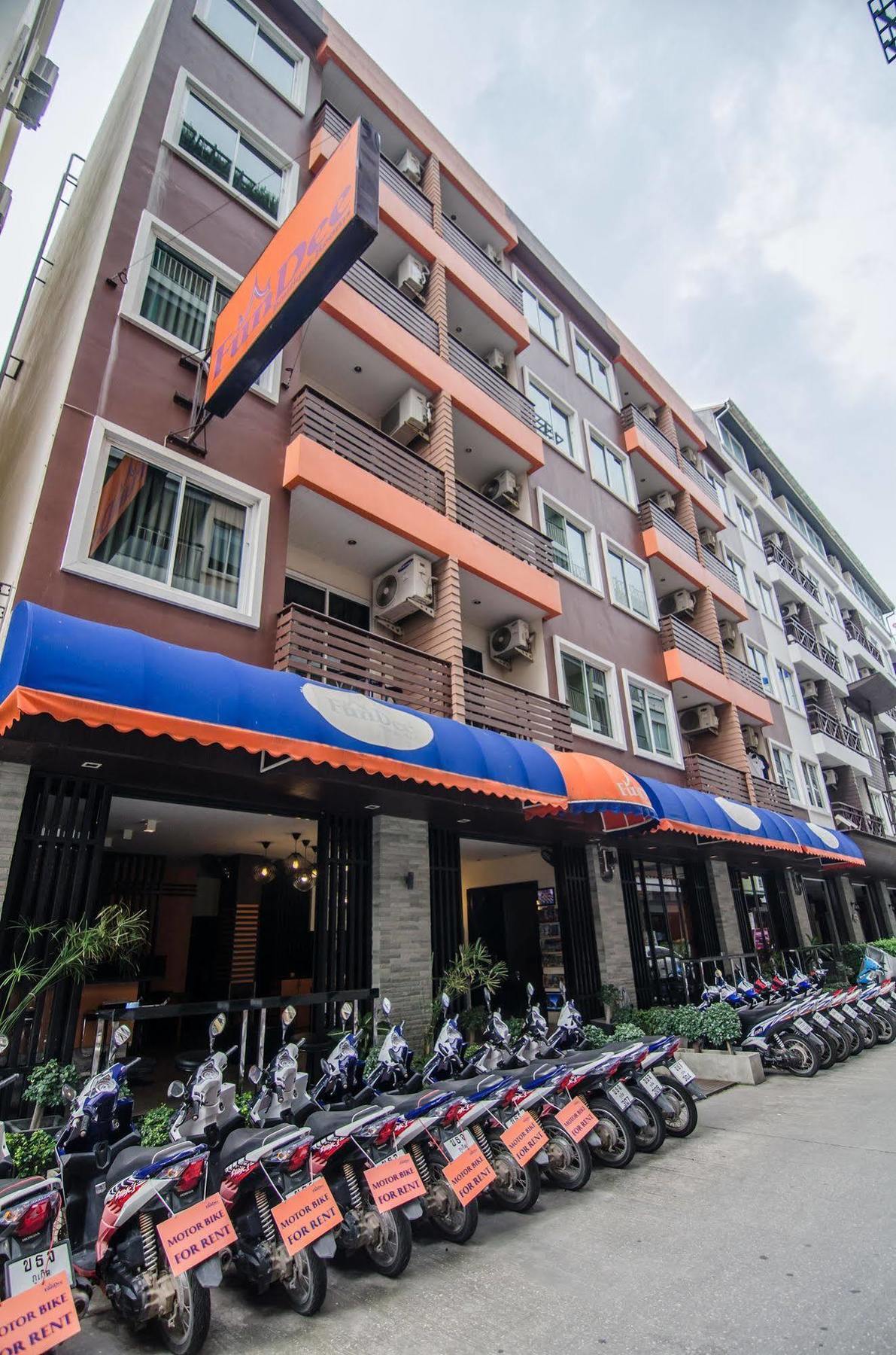ฝันดี บูทิค โฮเต็ล ป่าตอง Hotel Patong ภายนอก รูปภาพ